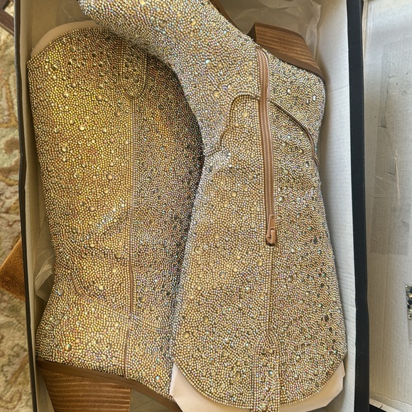 Betsey Johnson NIB Dalas Rhinestone Boots Sz 8 - Picture 8 of 8